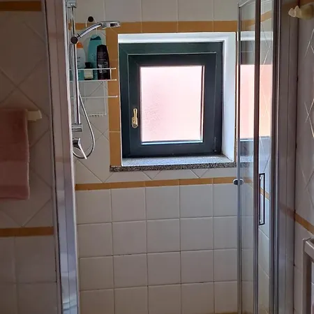 Monolocale In Appartement *