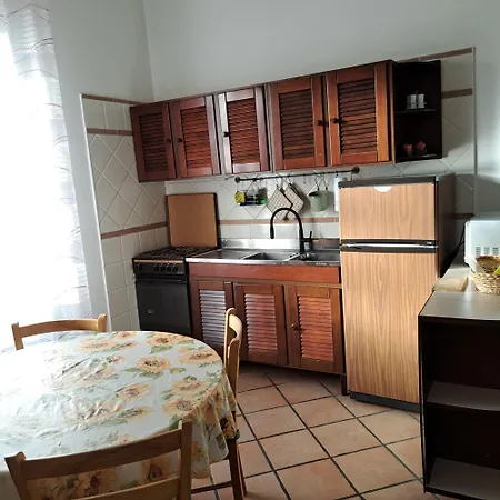 아파트 Monolocale In *